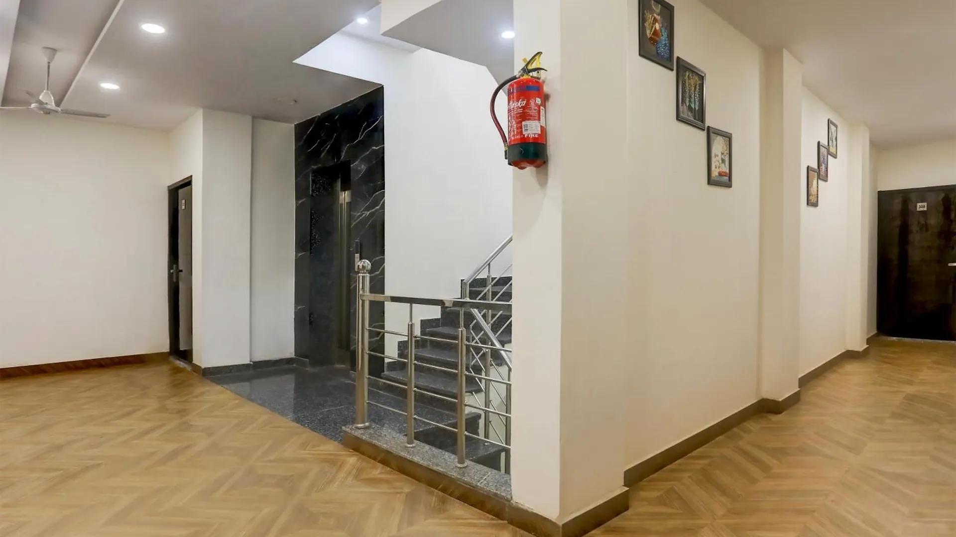 Hotel O Amazing House Delhi