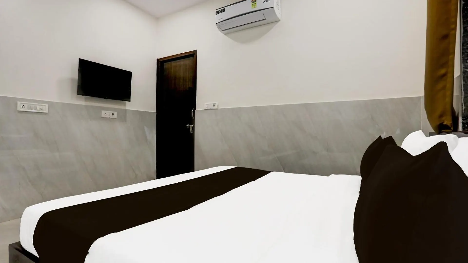 Hotel O Amazing House Delhi  3*, Delhi (National Capital Territory of India) India