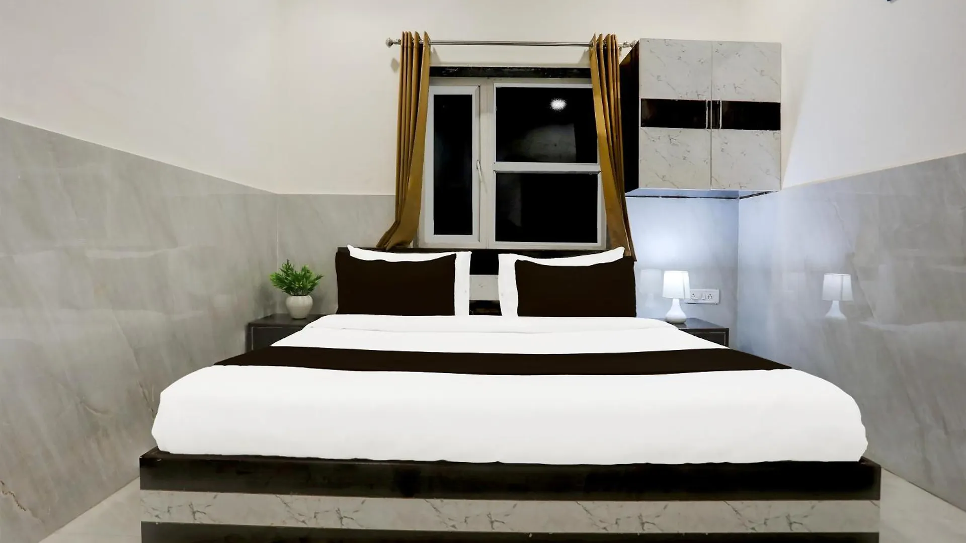 Hotel O Amazing House Delhi